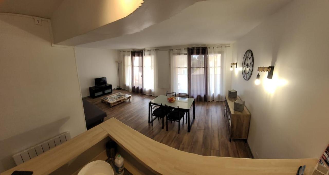 Апартаменты Au Calme, 200M Du Centre T2 Avec Balcon Et Parking Каси Экстерьер фото